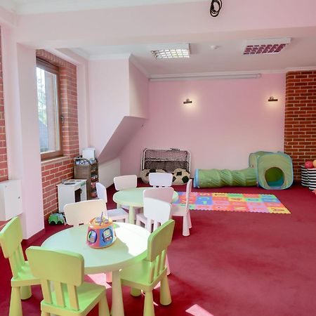 Hotel Szymbark Ngoại thất bức ảnh