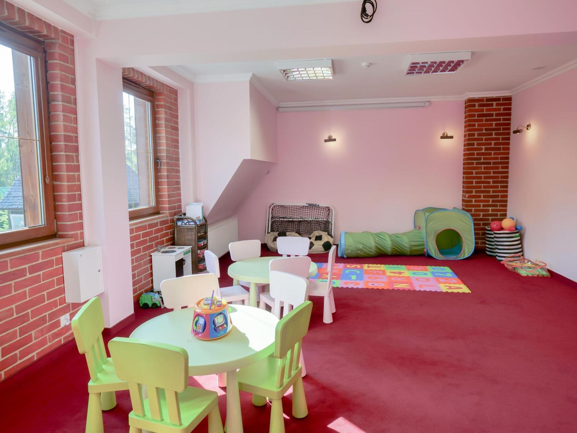 Hotel Szymbark Ngoại thất bức ảnh