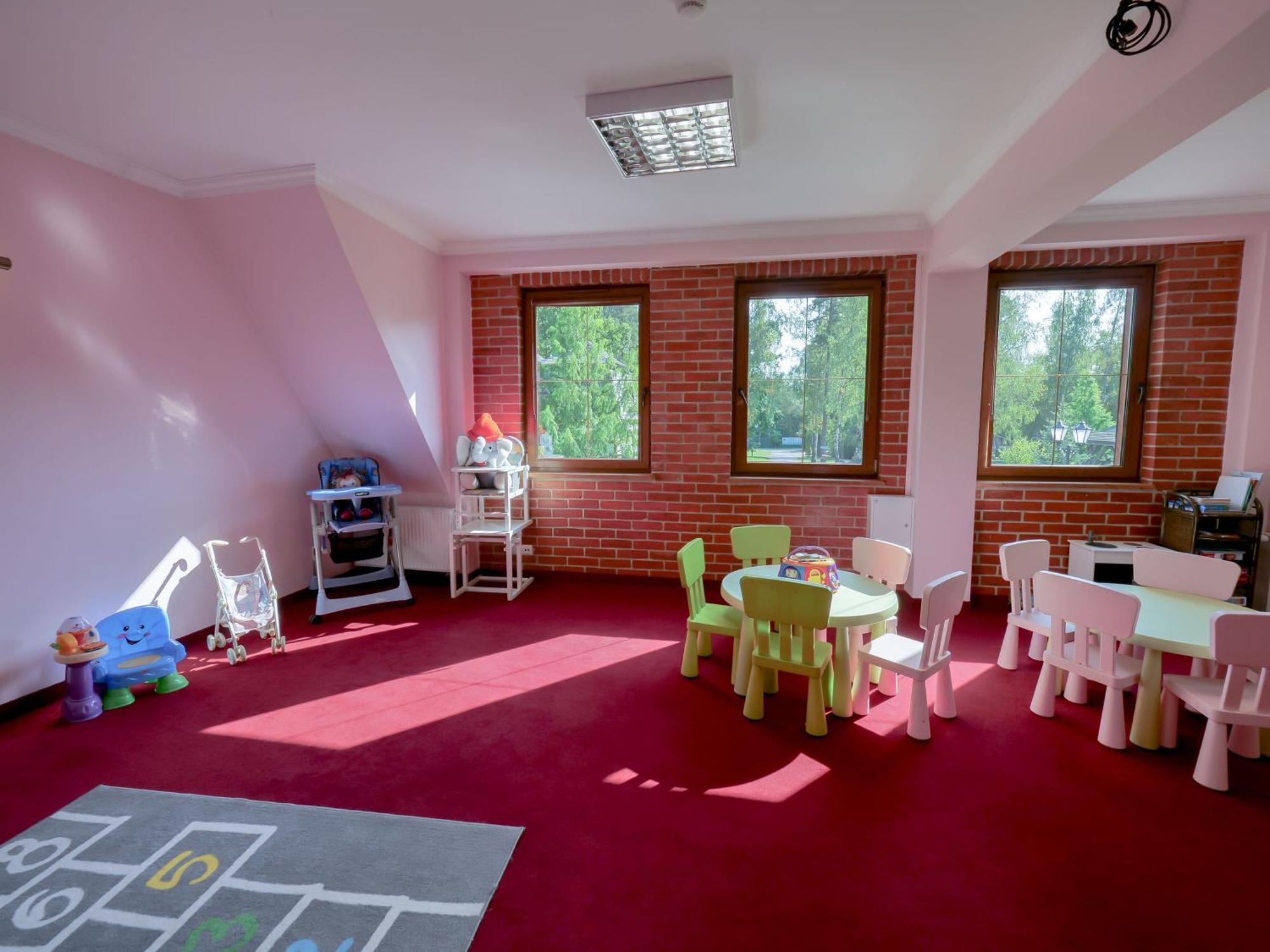 Hotel Szymbark Ngoại thất bức ảnh