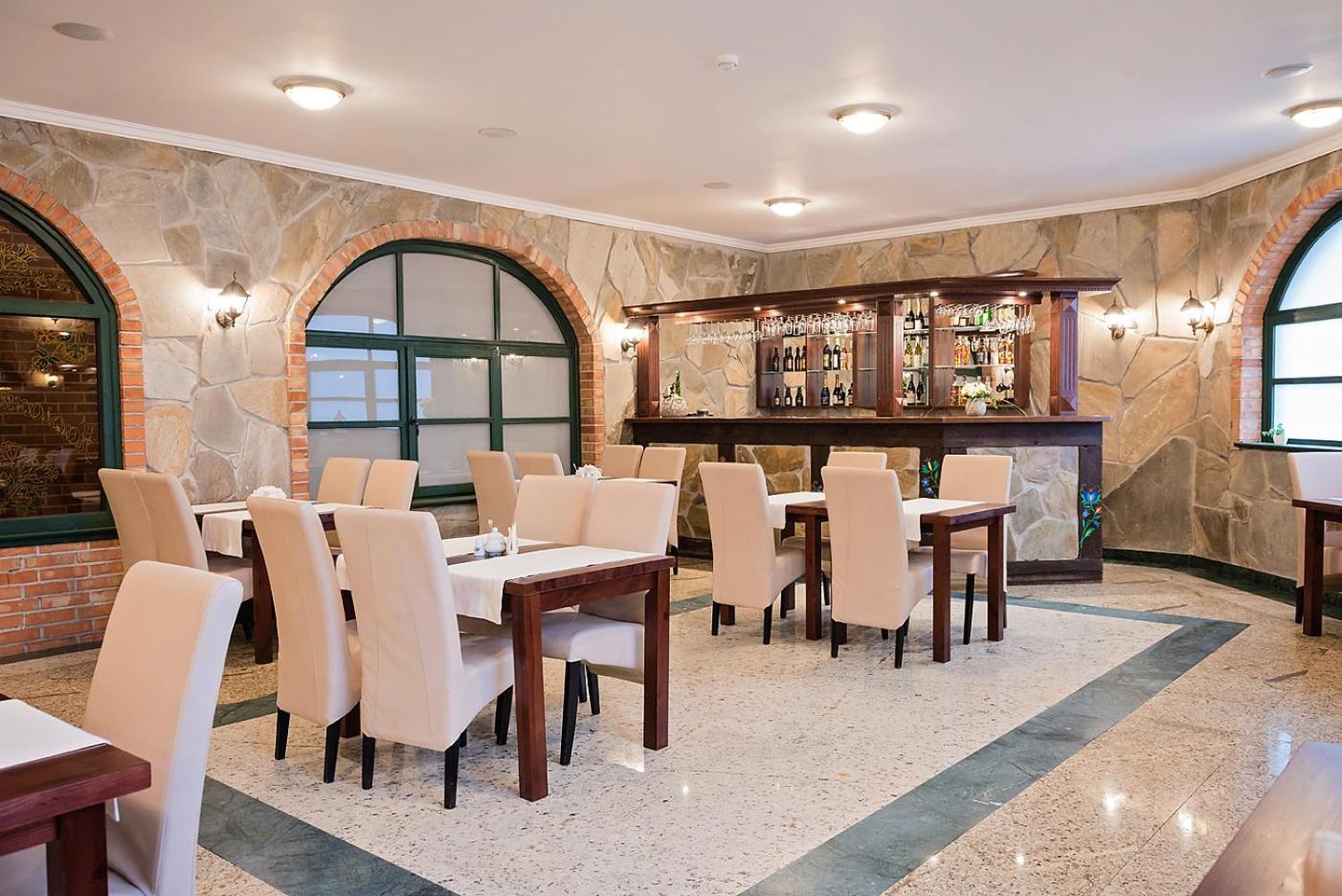 Hotel Szymbark Ngoại thất bức ảnh