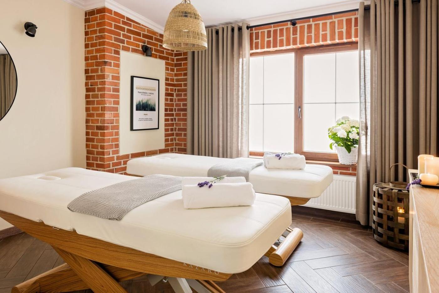 Hotel Szymbark Ngoại thất bức ảnh