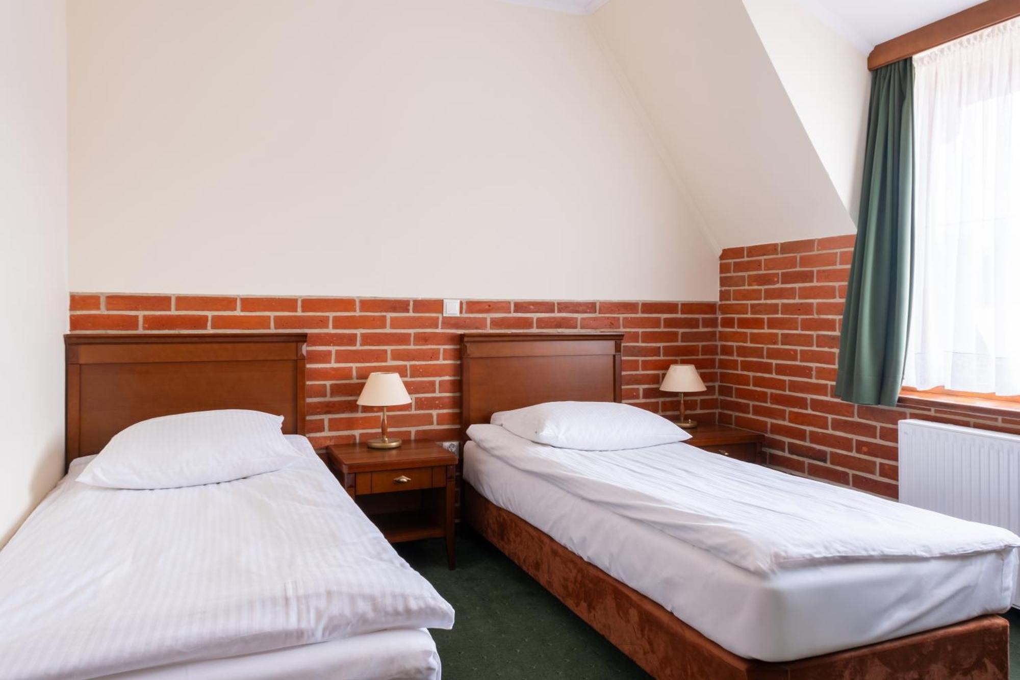 Hotel Szymbark Ngoại thất bức ảnh